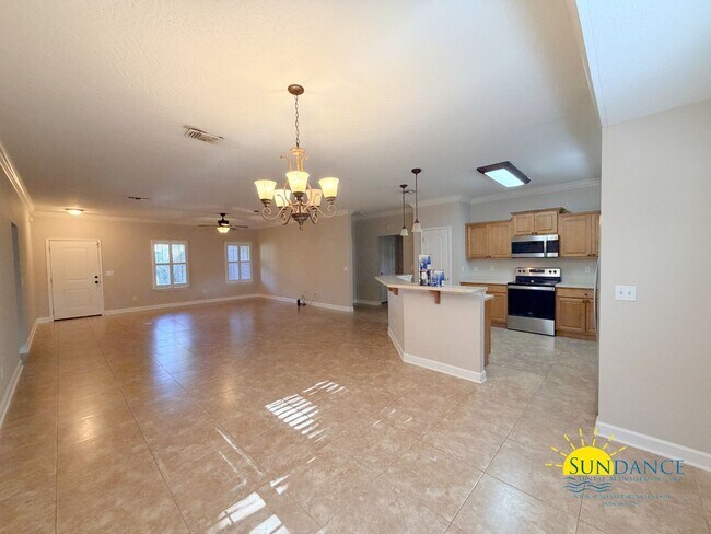 Building Photo - Charming 3-Bedroom Home in Elliott Point, Fort Walton Beach!