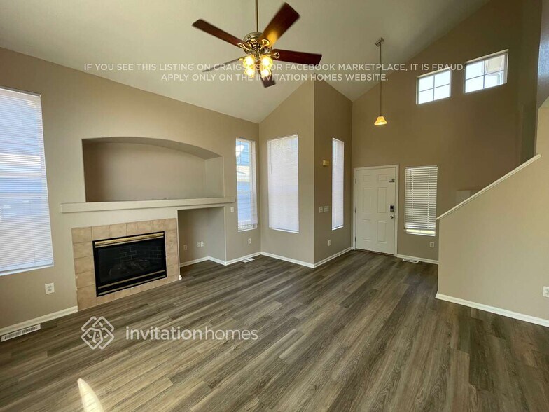 Building Photo - 5207 Creek Way