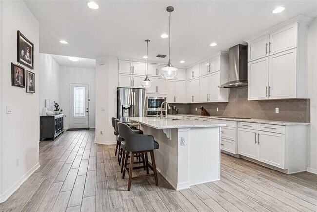 Building Photo - 2615 Pinyonpine Ln