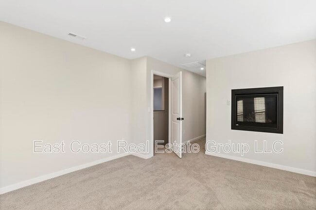 Building Photo - 530 N Third St