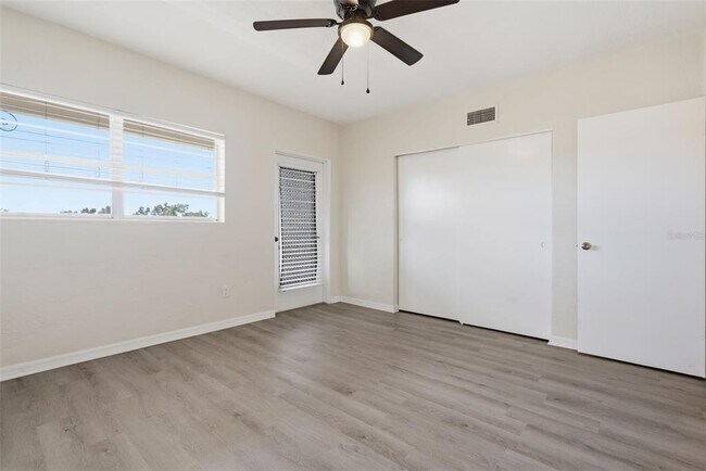 Building Photo - 2434 Australia Way E