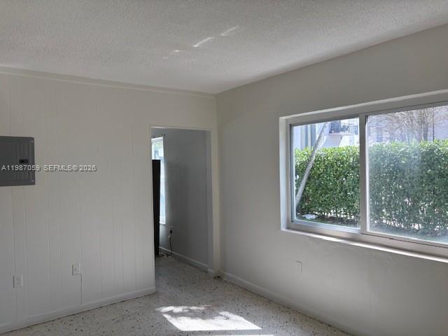 Building Photo - 828 SW 20th Ave