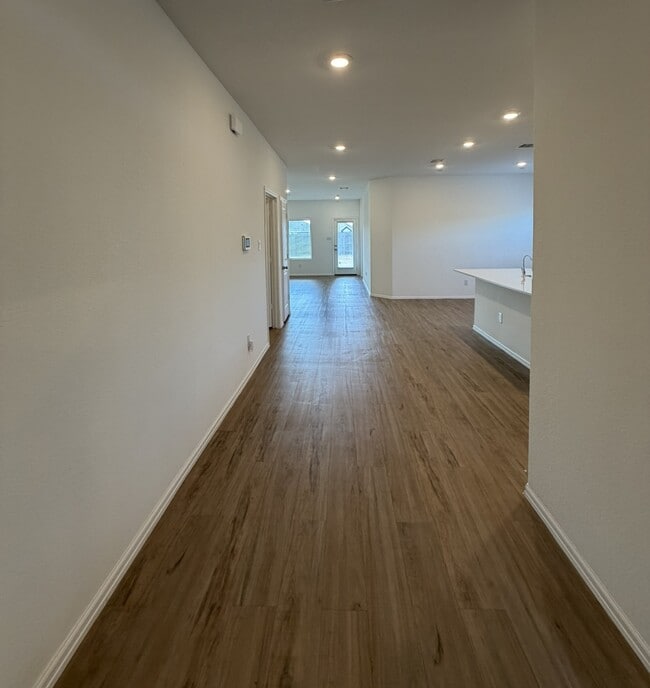 Building Photo - 14242 Walworth Crk Ct