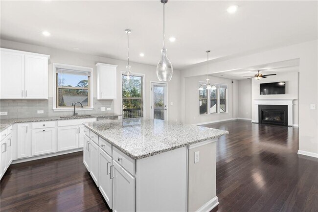 Building Photo - 4411 Claiborne Ct