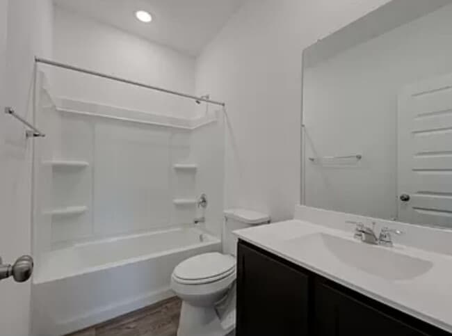 Building Photo - "Spacious 3-Bedroom Gem with 2 Full Baths on Chandler Road - Your San Antonio Sanctuary Awaits!"