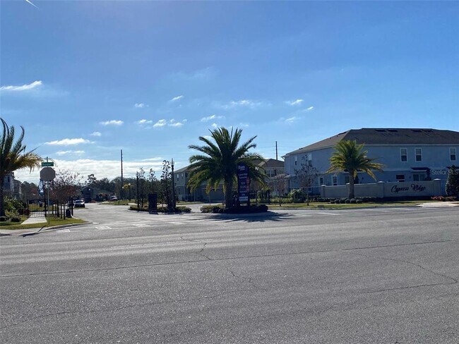 Building Photo - 2711 Pleasant Cypress Cir