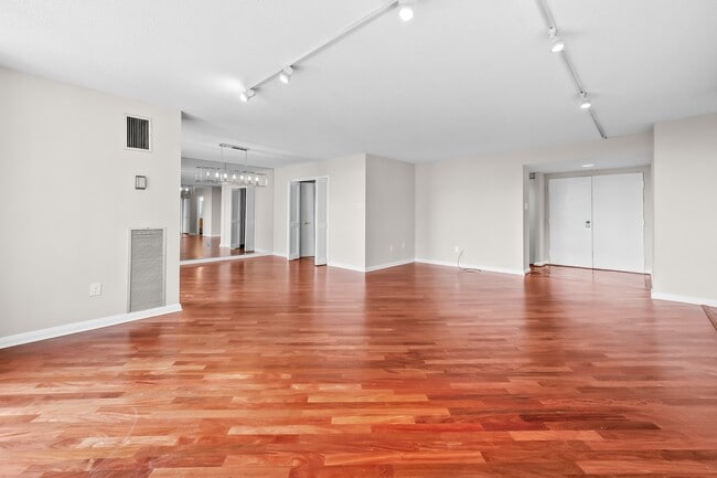 Building Photo - 4100 N Charles St