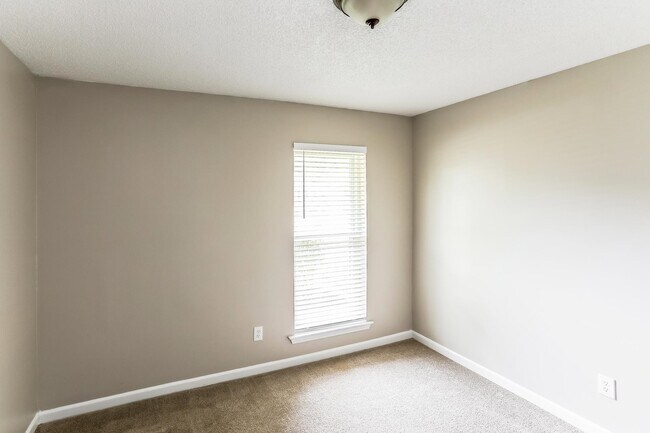 Building Photo - 4511 Country Brook Dr