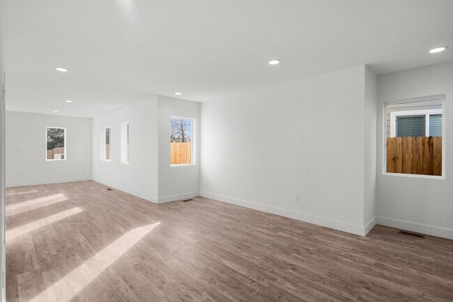 Building Photo - New Construction Home Available Now! | Blo...