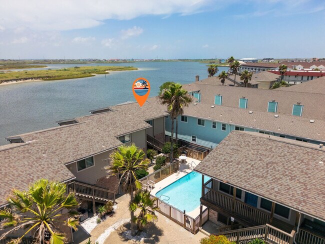 Building Photo - 15209 Leeward Dr