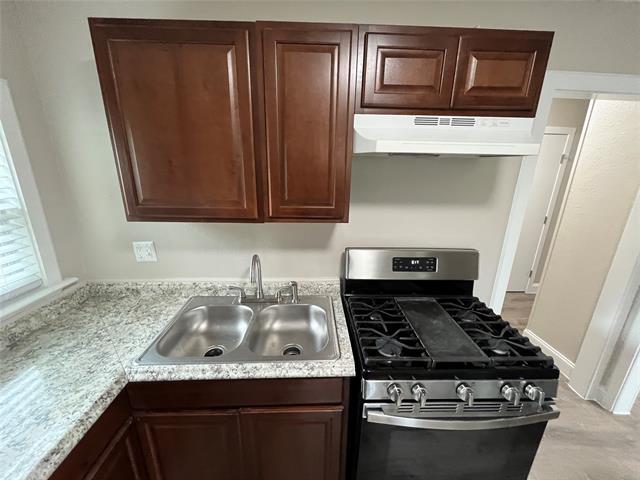 Building Photo - 860 Mimosa Dr