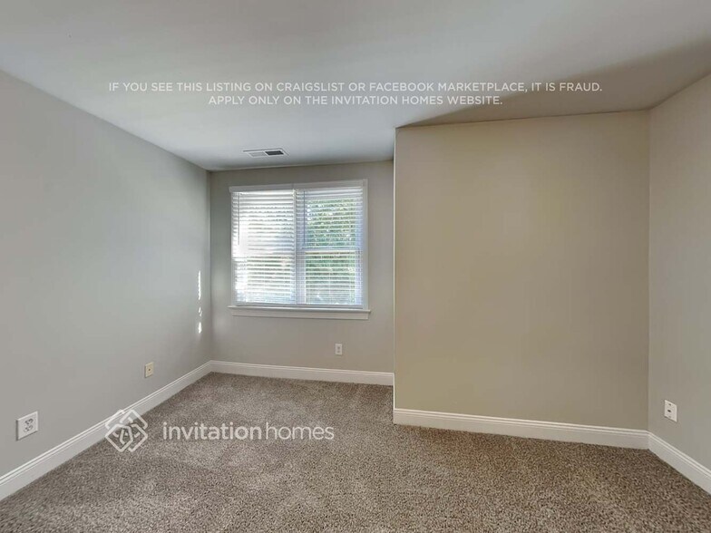 Building Photo - 6150 Garamond Ct