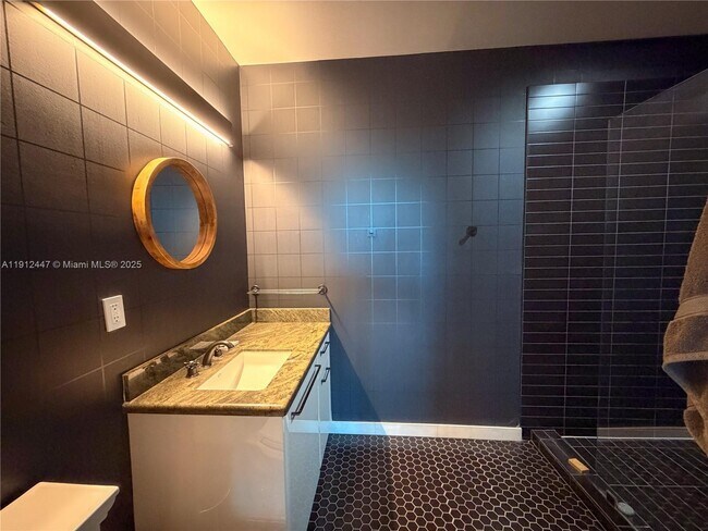 Building Photo - 7934 West Dr