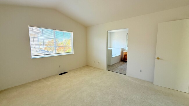 Building Photo - 119 Orr Rd