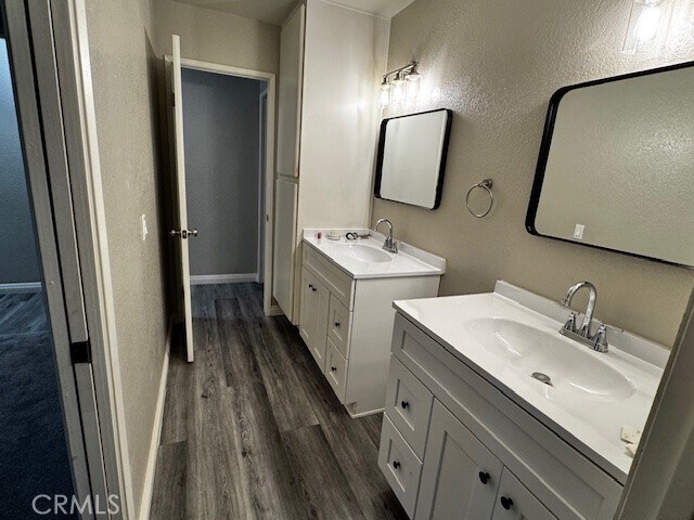 Building Photo - 2104 S Mountain Ave