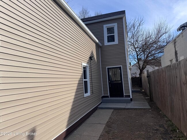 Building Photo - 207 N 19th St