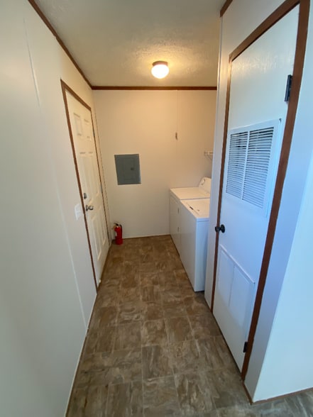 Building Photo - 1814 Aldrin Ct