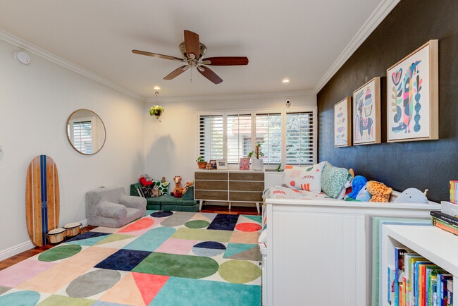 Building Photo - 8828 Pershing Dr