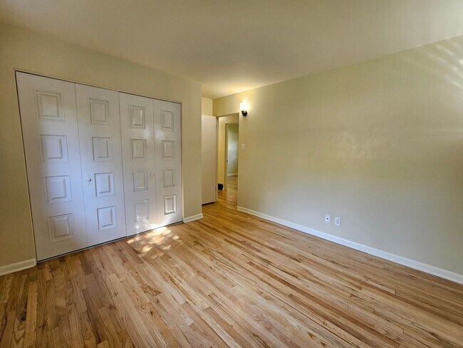 Building Photo - Charming 3-Bedroom Home Across from UCCS –...