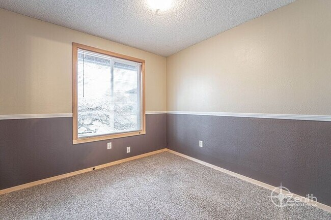 Building Photo - 15501 SE 19th Cir