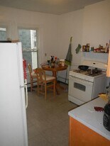 Building Photo - 80 Hillside St