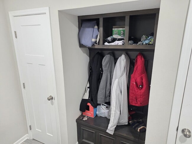 Building Photo - 950 8th St