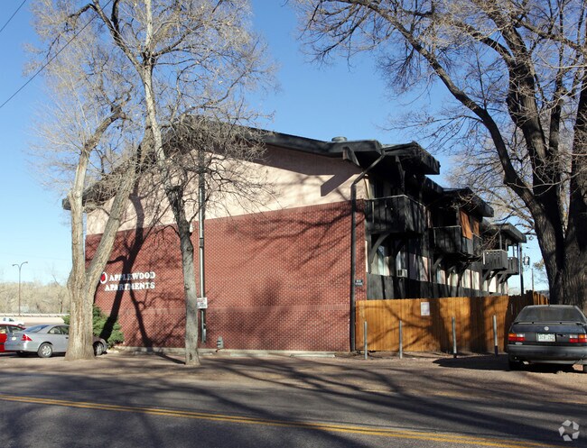 Building Photo - Applewood Apartments