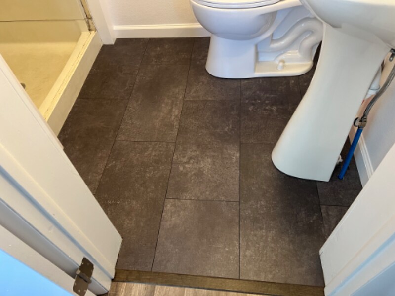 Building Photo - 130 S Apple St