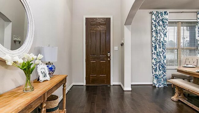 Building Photo - Spacious 4-Bedroom, 3-Bath Two-Story Home in Boerne