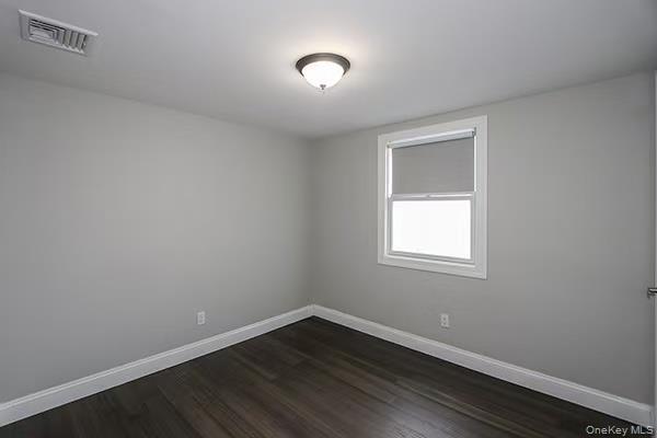 Building Photo - 335 Gillette St