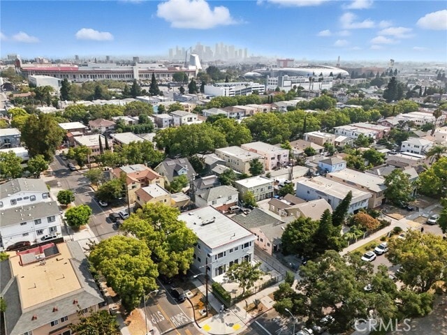 Building Photo - 873 W 41st Dr