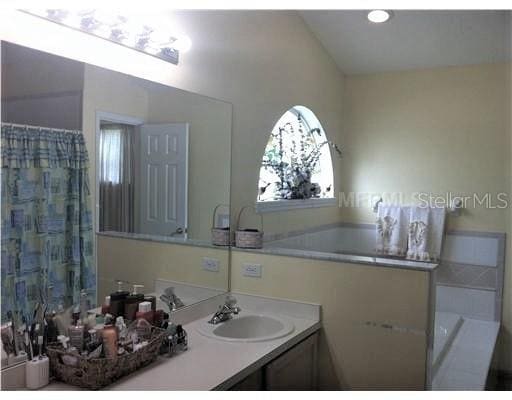 Building Photo - 8000 Aspencrest Ct