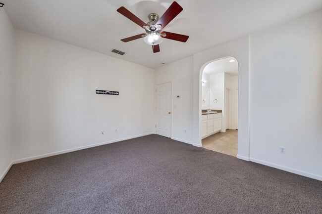 Building Photo - 2815 Tourbrook Way