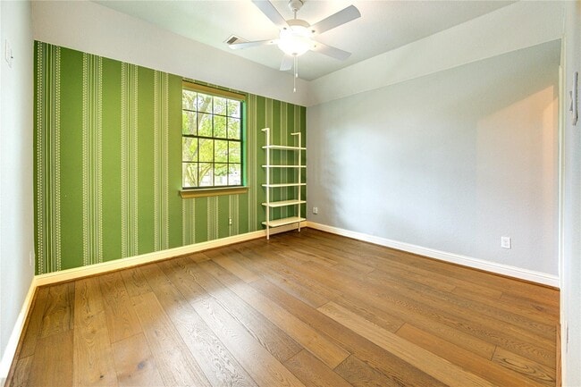 Building Photo - 1403 Wakefield Dr