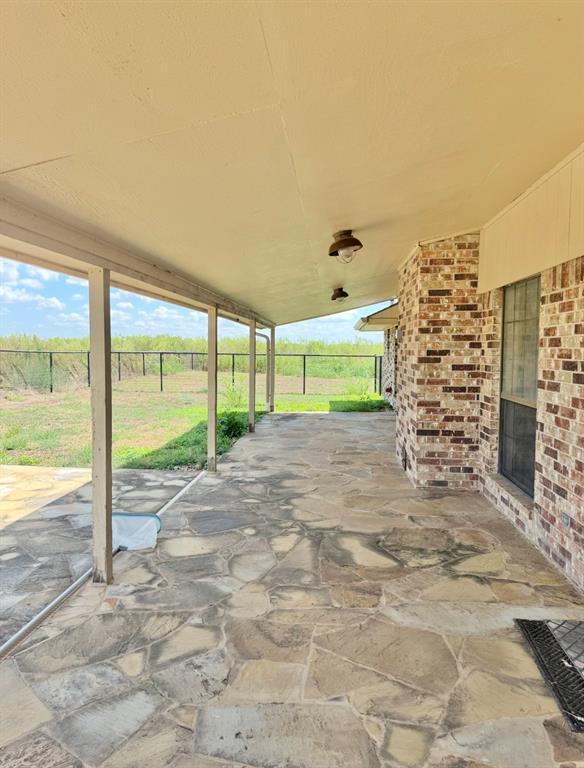 Building Photo - 18512 Carlson Ln