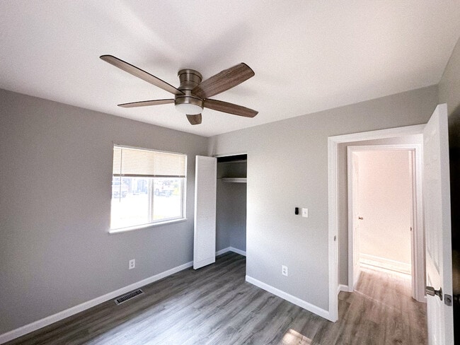 Building Photo - 35381 Dern Dr