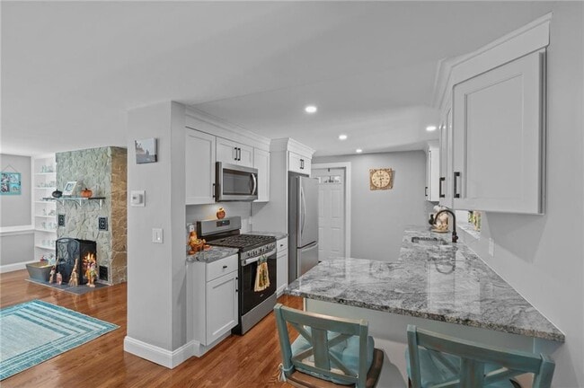 Building Photo - 181 Highland Ave