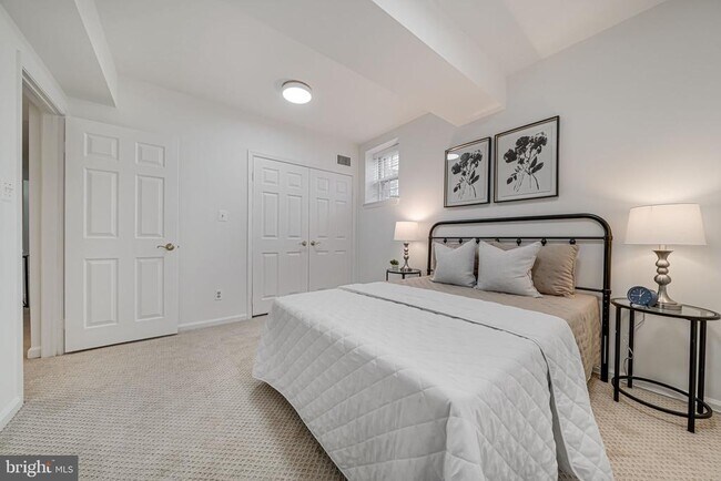 Building Photo - 3701 39th St NW