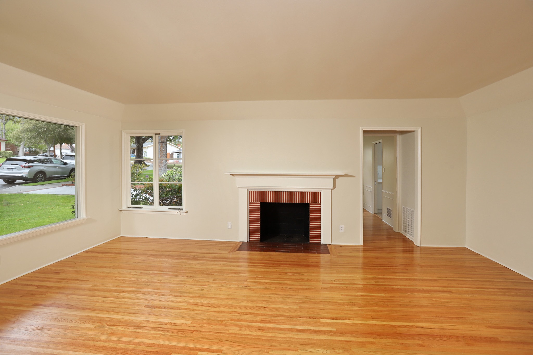 Building Photo - 1223 Oak Cir Dr