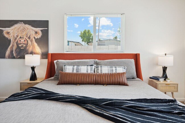 Building Photo - Modern 4BR Scottsdale Home w/ Guest Suite, EV Charger, Huge Backyard & Splash Pad