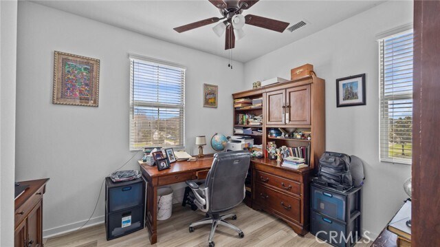 Building Photo - 16282 Meadowhouse Ave