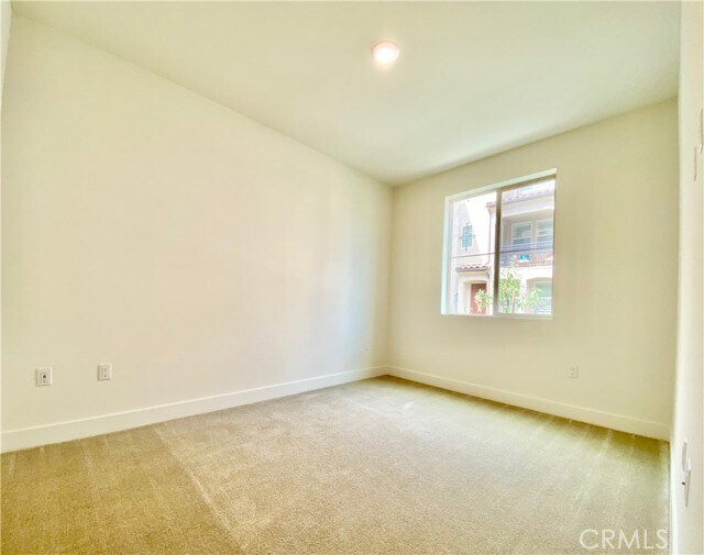 Building Photo - 18303 Iris Ln