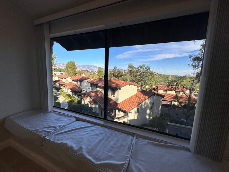 Building Photo - 4300 Via Marisol