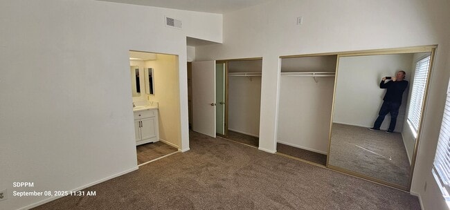 Building Photo - EL CAJON - Nice 3 Bedroom 2.5 Bath Townhou...