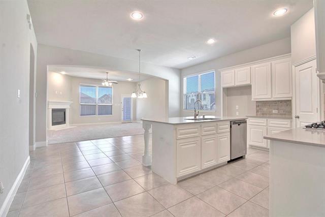 Building Photo - 2417 Griffith Park Dr