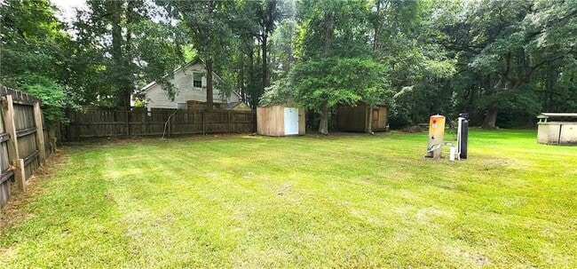 Building Photo - 6 Deforest Dr