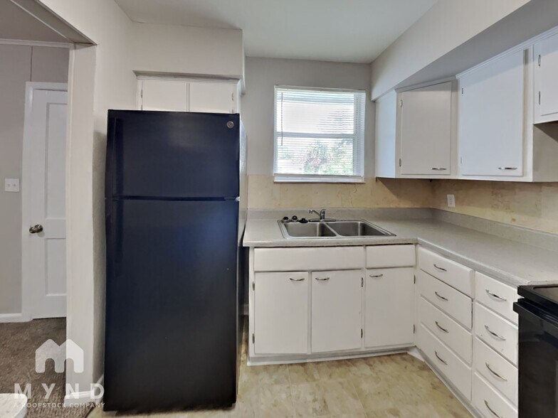 Building Photo - 11314 Harlan Dr