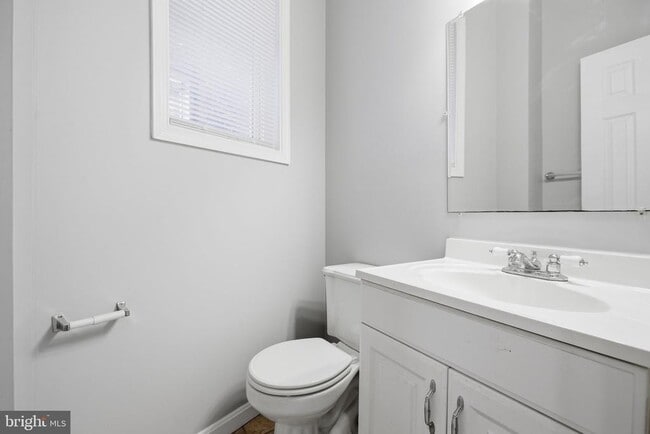 Building Photo - 58 Quincy Pl NE