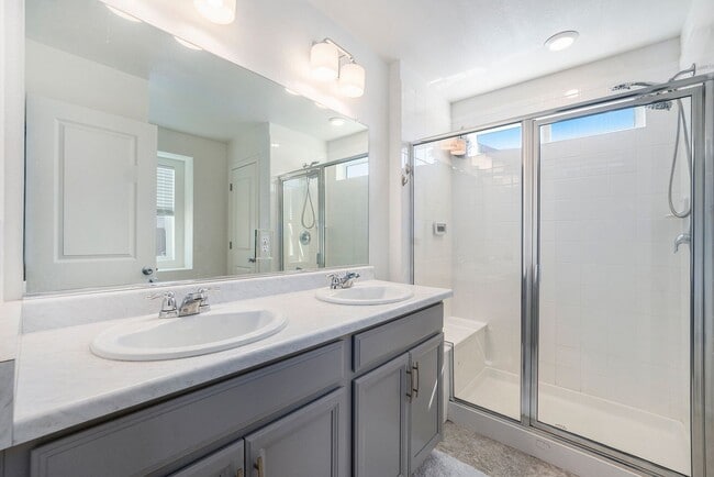 Building Photo - Modern Paired Home in the highly sought after Baseline neighborhood of Broomfield, CO! This beaut...