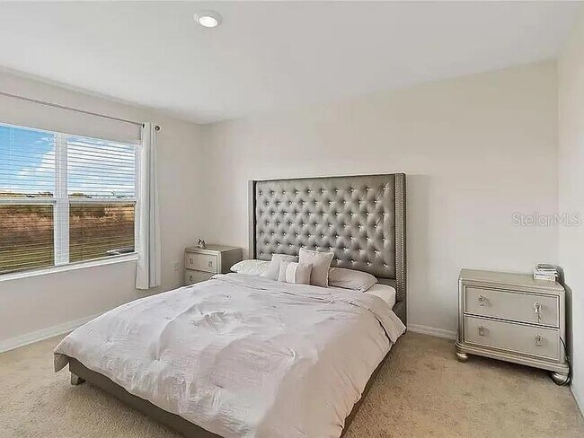 Building Photo - 2585 Ryland Falls Dr
